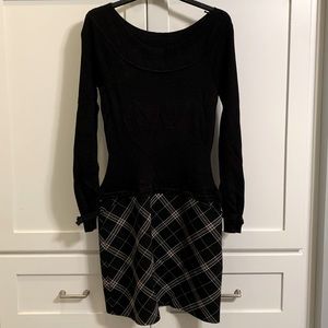 WHITE HOUSE | BLACK MARKET • plaid sweater dress • Size 2